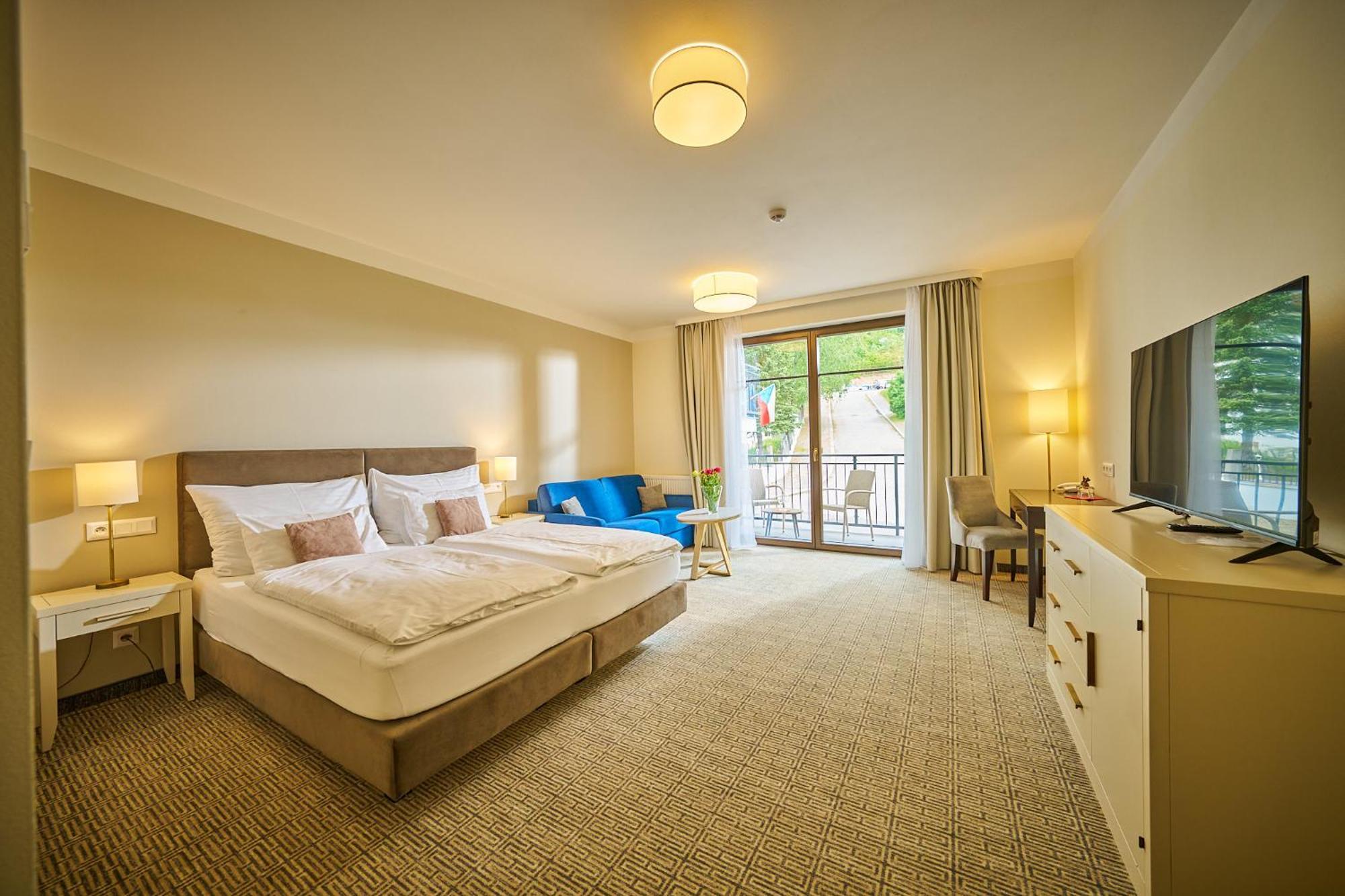Wellness Hotel Queens Mariánské Lázně Екстериор снимка