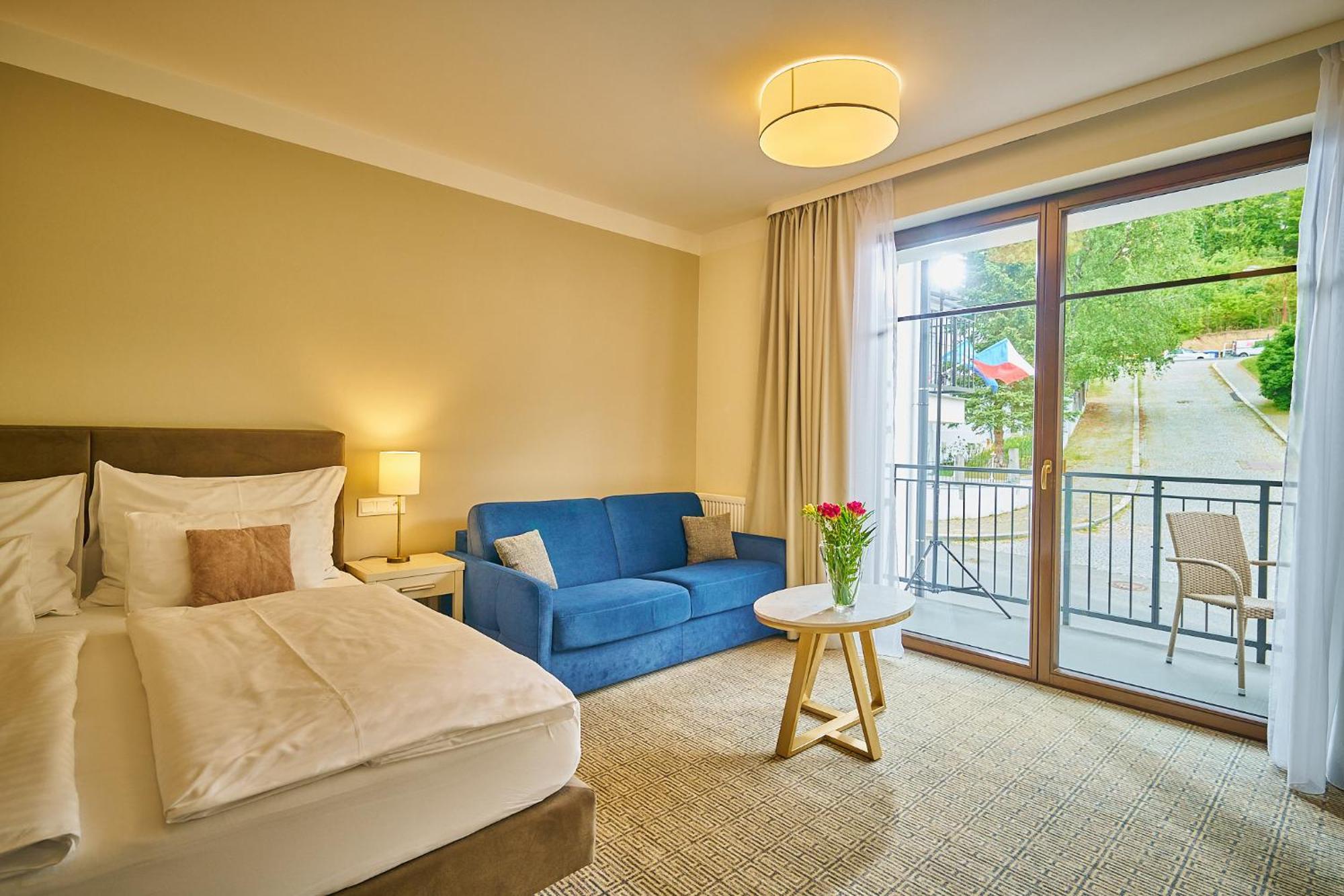 Wellness Hotel Queens Mariánské Lázně Екстериор снимка