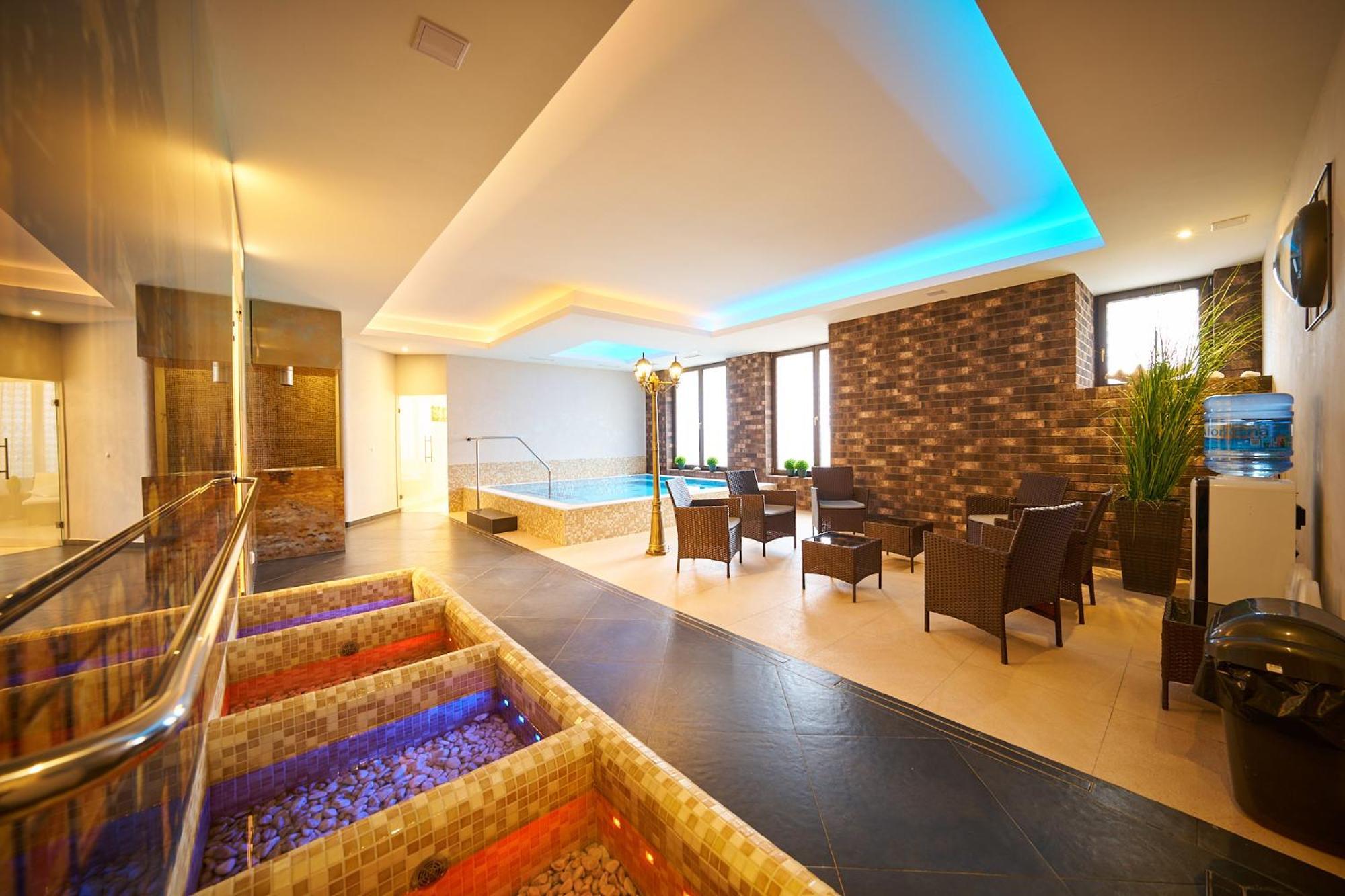 Wellness Hotel Queens Mariánské Lázně Екстериор снимка