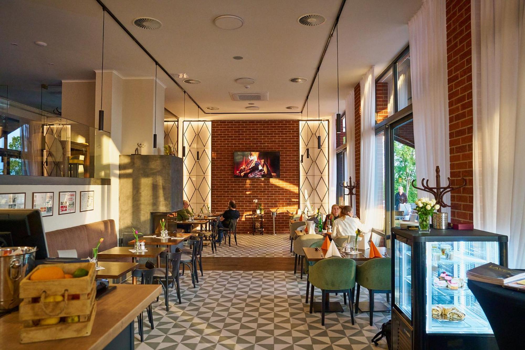 Wellness Hotel Queens Mariánské Lázně Екстериор снимка